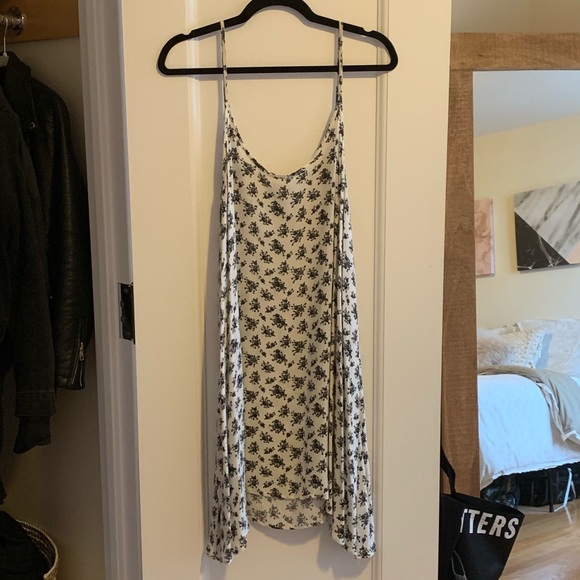 Free People Dresses & Skirts - Lightweight cotton Free People dress Free People Dresses & Skirts - Lightweight cotton Free People dress